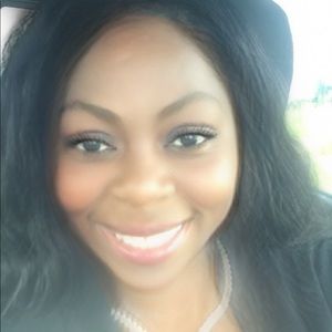 Meet your Posher, Althea